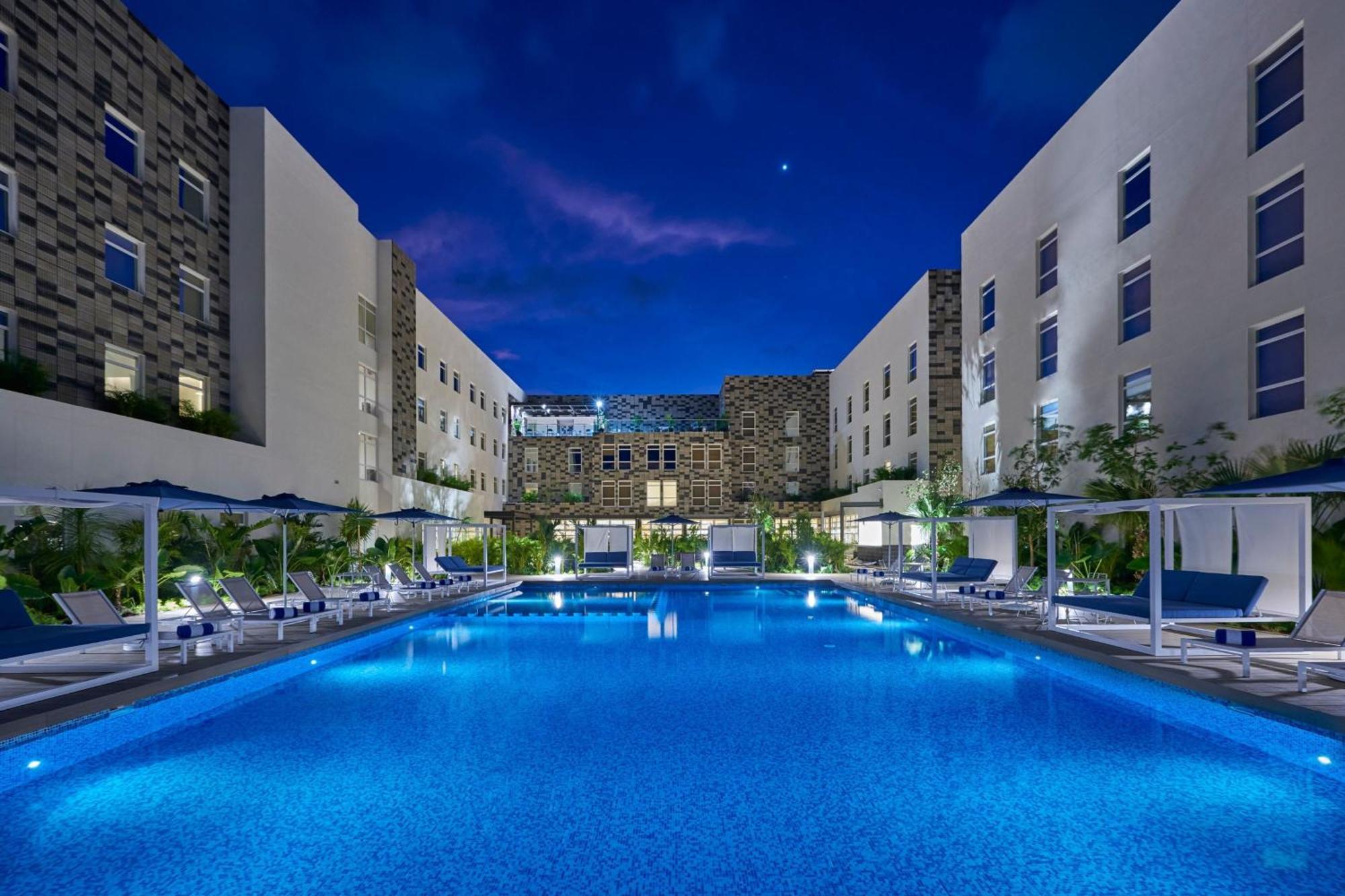 City Express Plus By Marriott Cancun Aeropuerto Riviera Εξωτερικό φωτογραφία