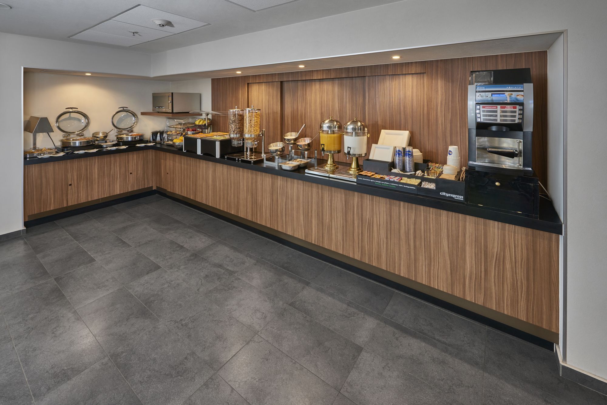 City Express Plus By Marriott Cancun Aeropuerto Riviera Εξωτερικό φωτογραφία